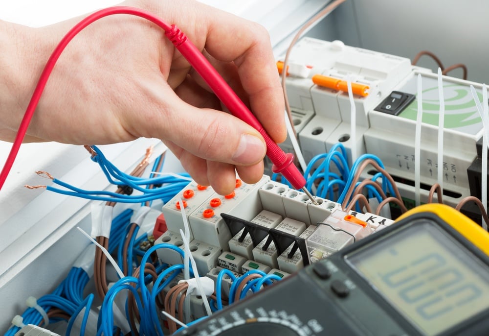 Why You Should Hire Electrical Engineering Experts For Your Project